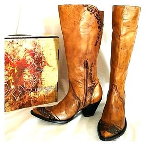 Beautiful tall old gringo boots 👢